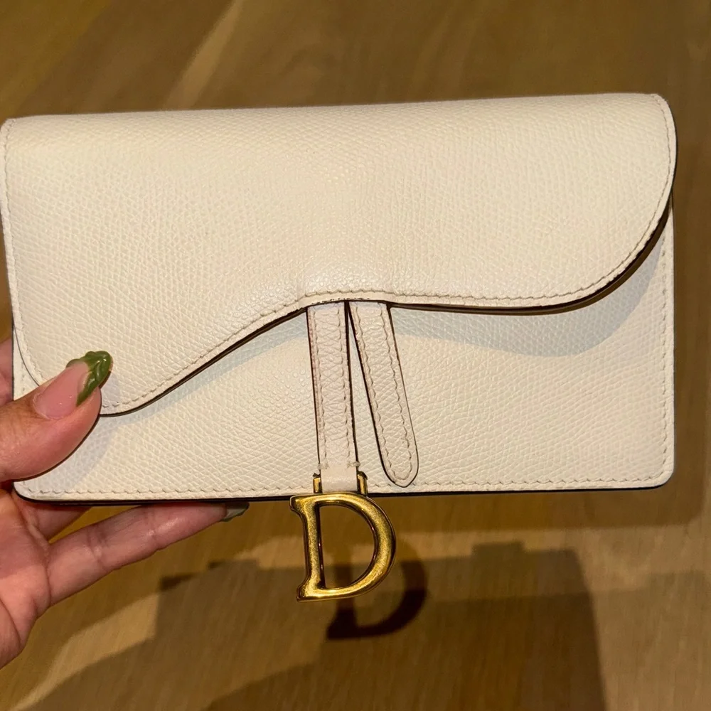 Christian Dior Elegant Cream Designer Women's Belt Bag - Picture 2 of 3
